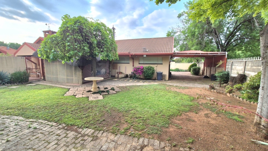 3 Bedroom Property for Sale in Vaalpark Free State